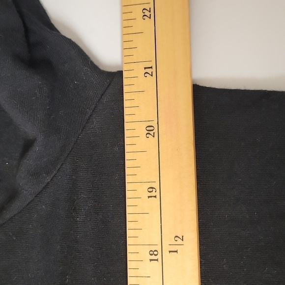 Long sleeves black shirt in extra large - Picture 12 of 16